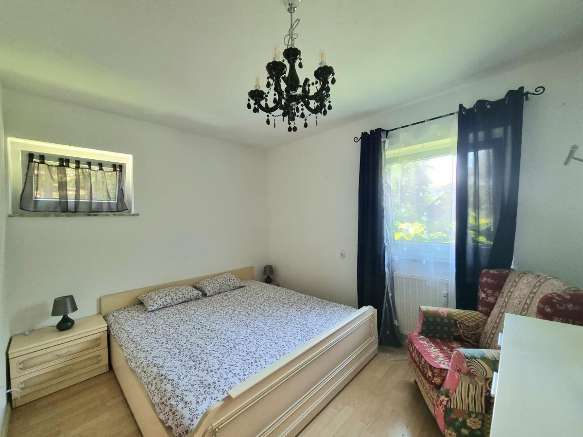 Lovely Spacious Apartment-80M2-Old Style-Tourist Area Rauth Buitenkant foto